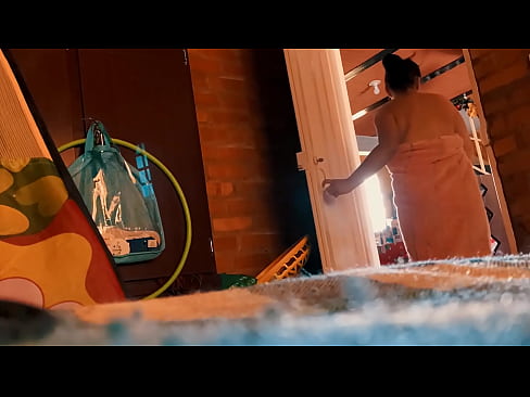 ❤️ Adeerkay ayaa i soo raacaya qubayska, wuu igu kacaa inta aan qubaysanayo. anaga ❤